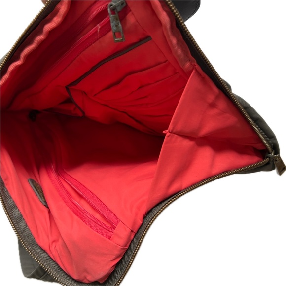 Travelon Bag Gray Anti Theft Strap Locking Travel Crossbody Shoulder Flat - Picture 7 of 7